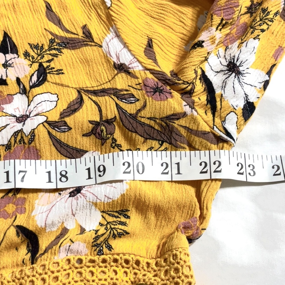 🌺TORRID Babydoll Gauze Crochet Top🌺 - Picture 9 of 14
